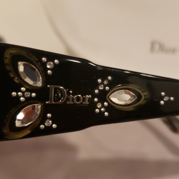 Dior Sunglasses - Picture 3 of 5